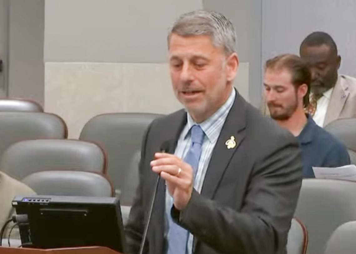 Orlando adopts small business contract program