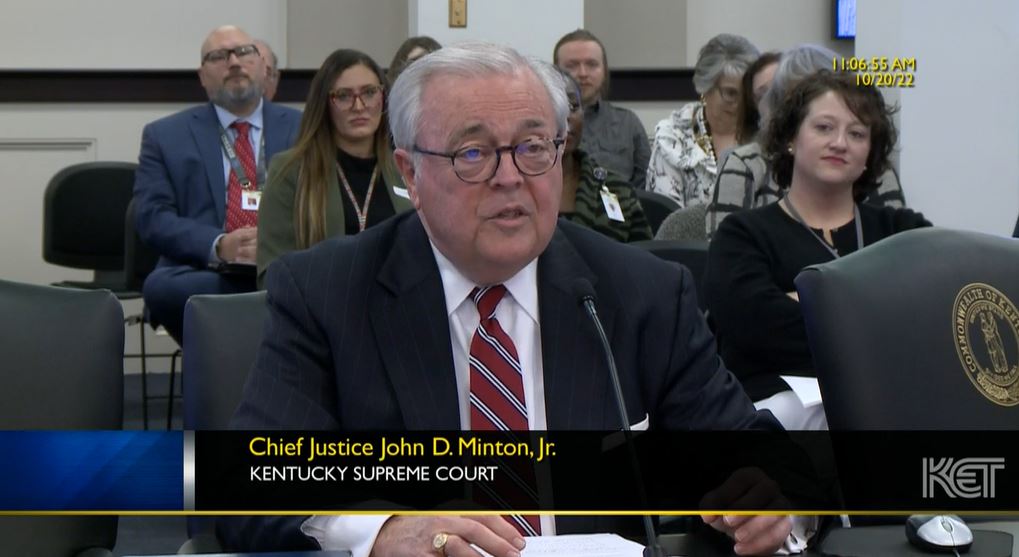 Minton identifies judicial partisanship, climate change among challenges facing Kentucky's courts - Vimarsana News