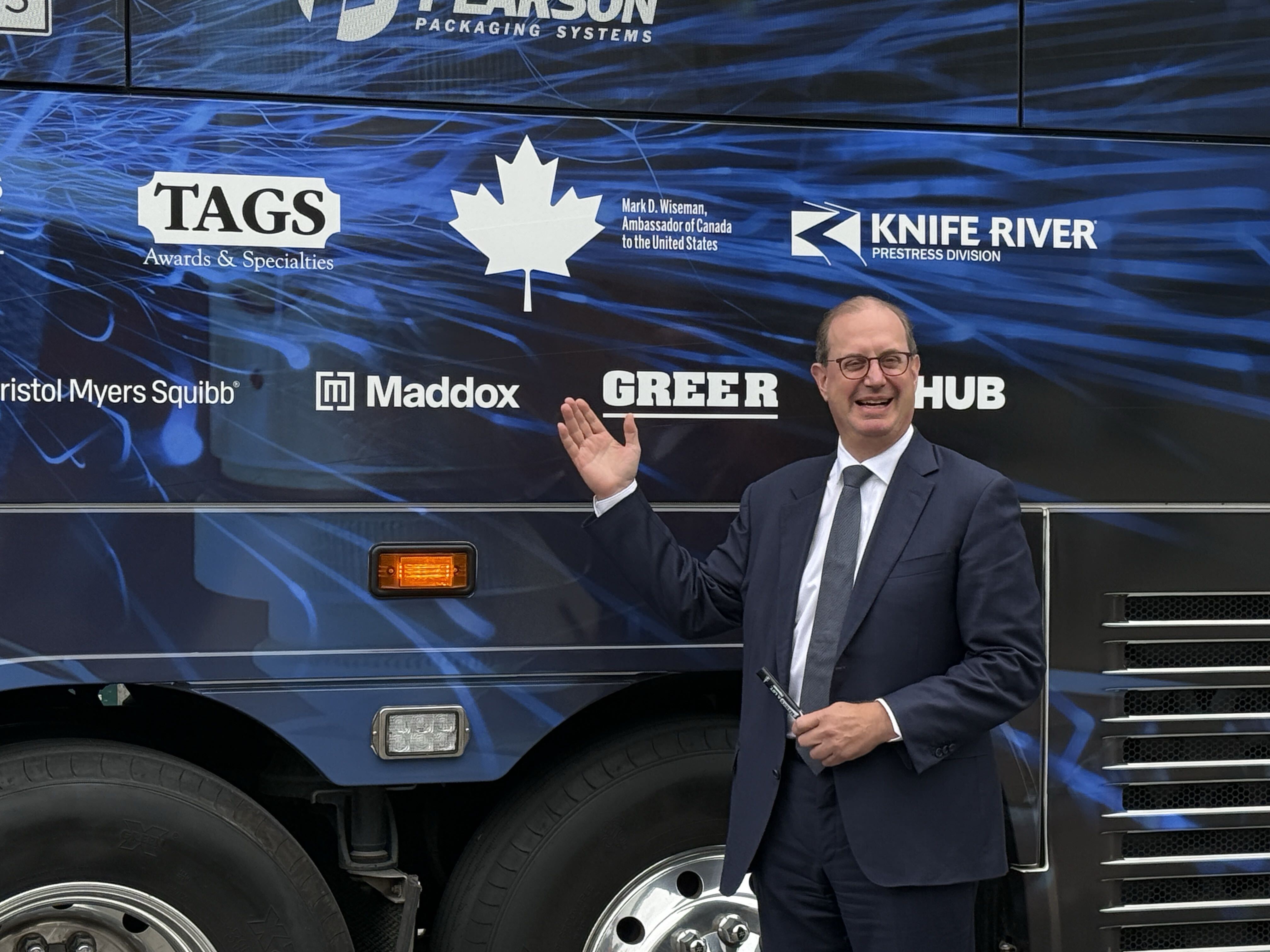 Amid trade dispute, Canada continues business relationship with Washington state