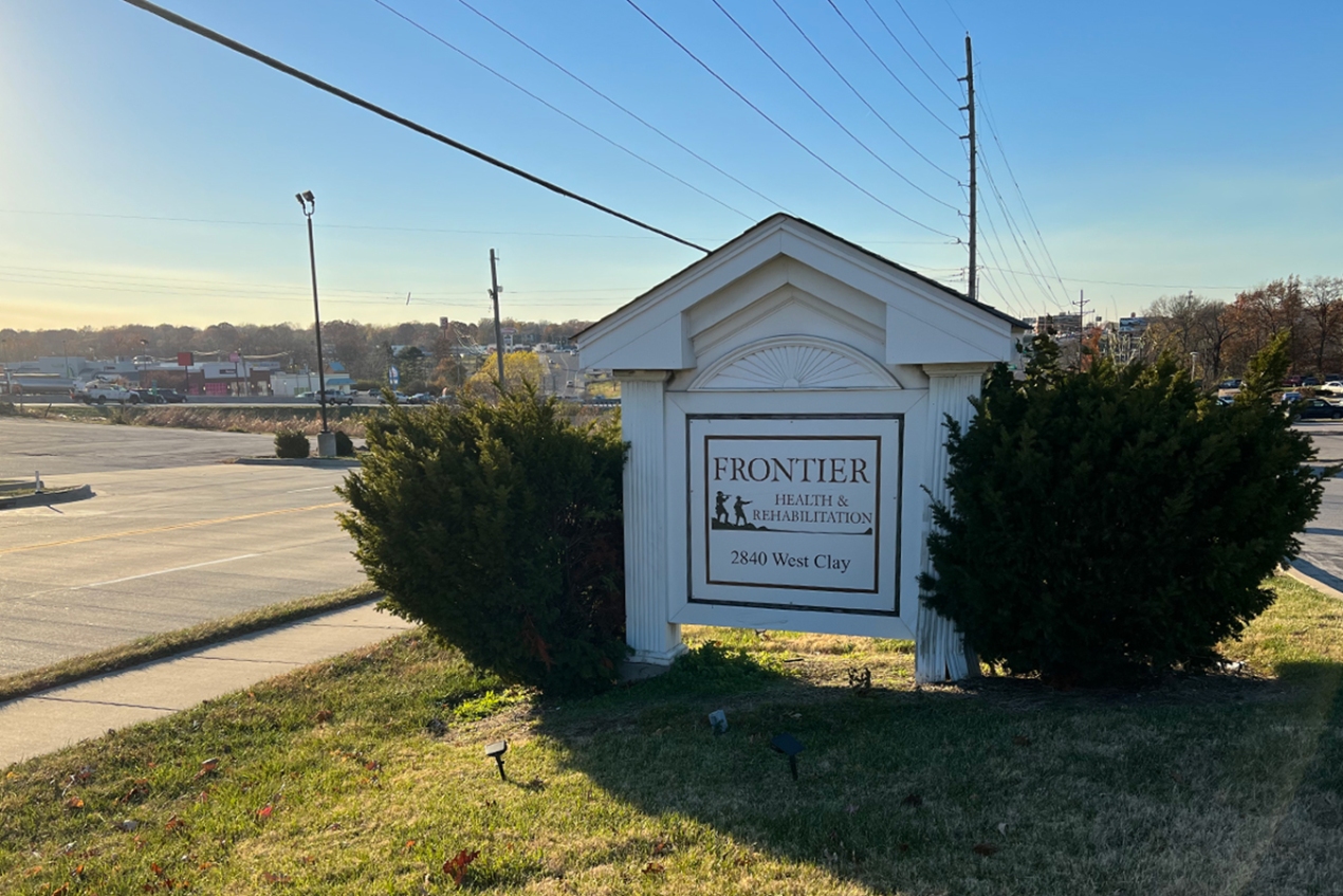 With a vaccine mandate looming, Missouri nursing homes face more staffing  problems | STLPR