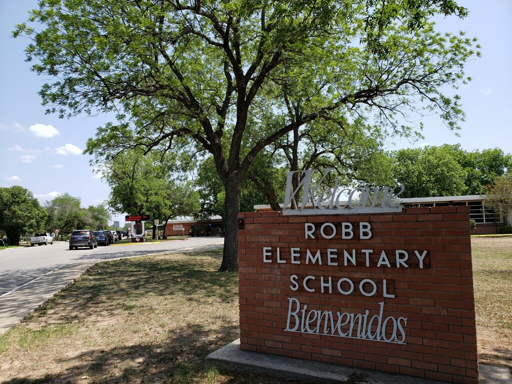 DPS: 19 students, 2 adults dead in Uvalde grade school shooting - Vimarsana News