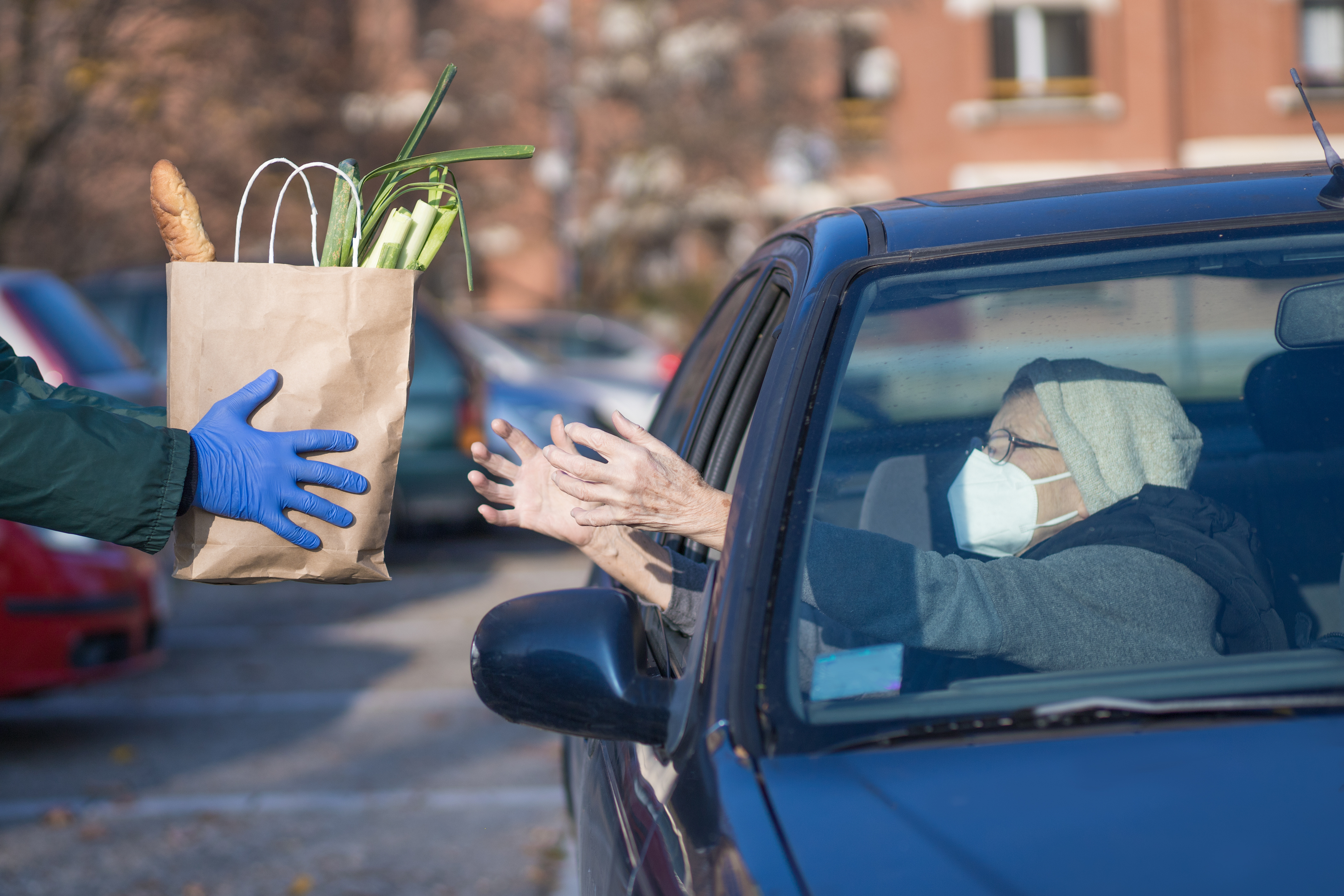 Soaring prices mean food banks face growing need, less food - Vimarsana News