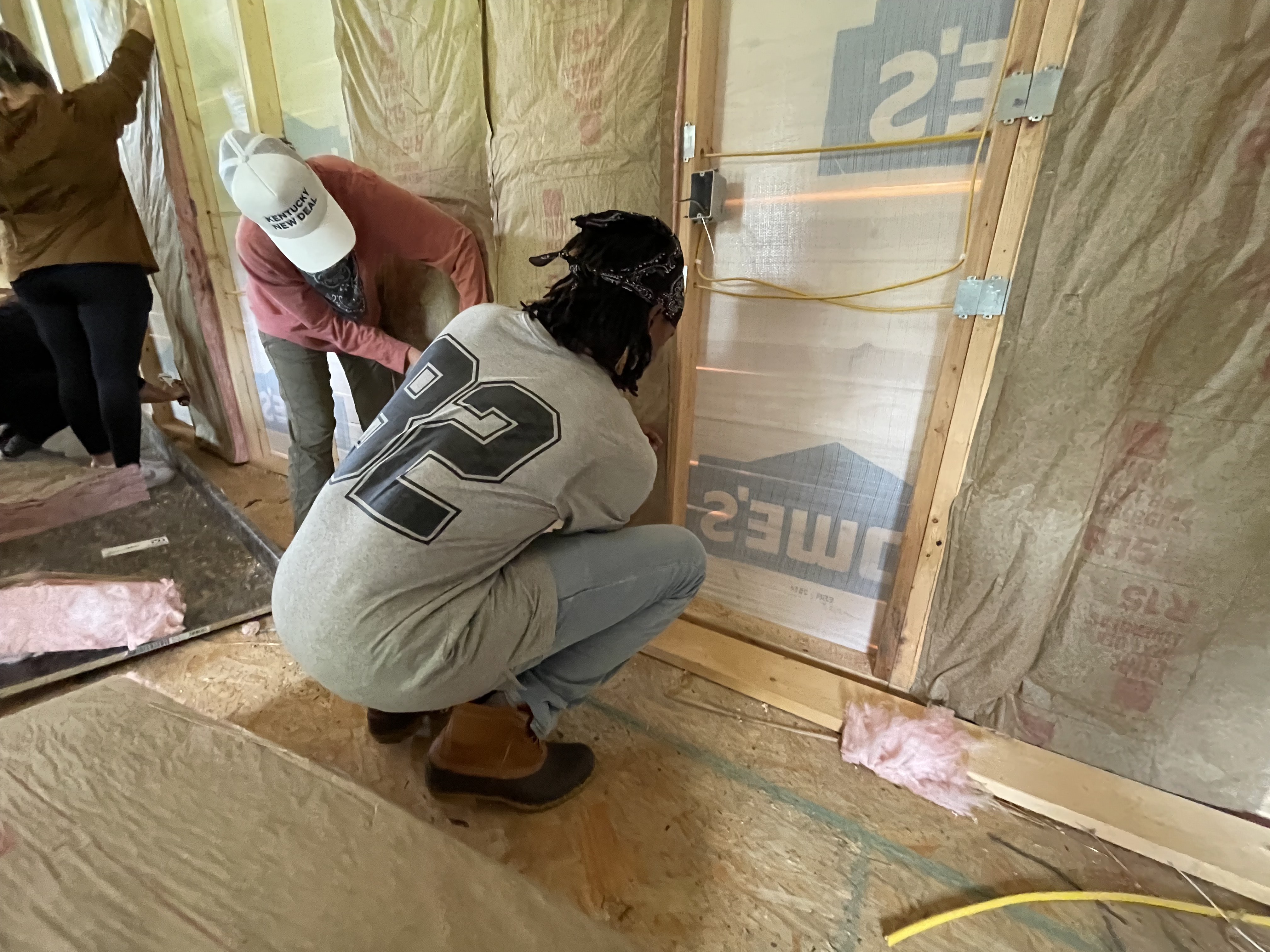 Amid divisive Kentucky politics, natural disaster recovery seen as a bipartisan moment - Vimarsana News