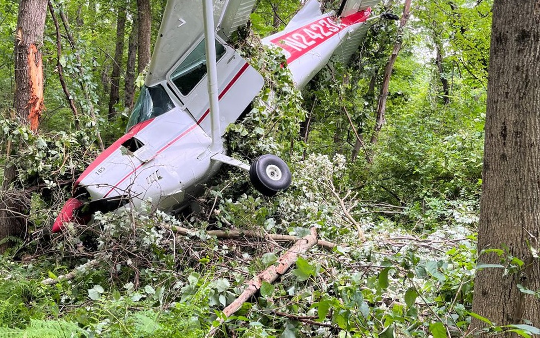 Small plane crashes into woods at Connecticut Boy Scout camp