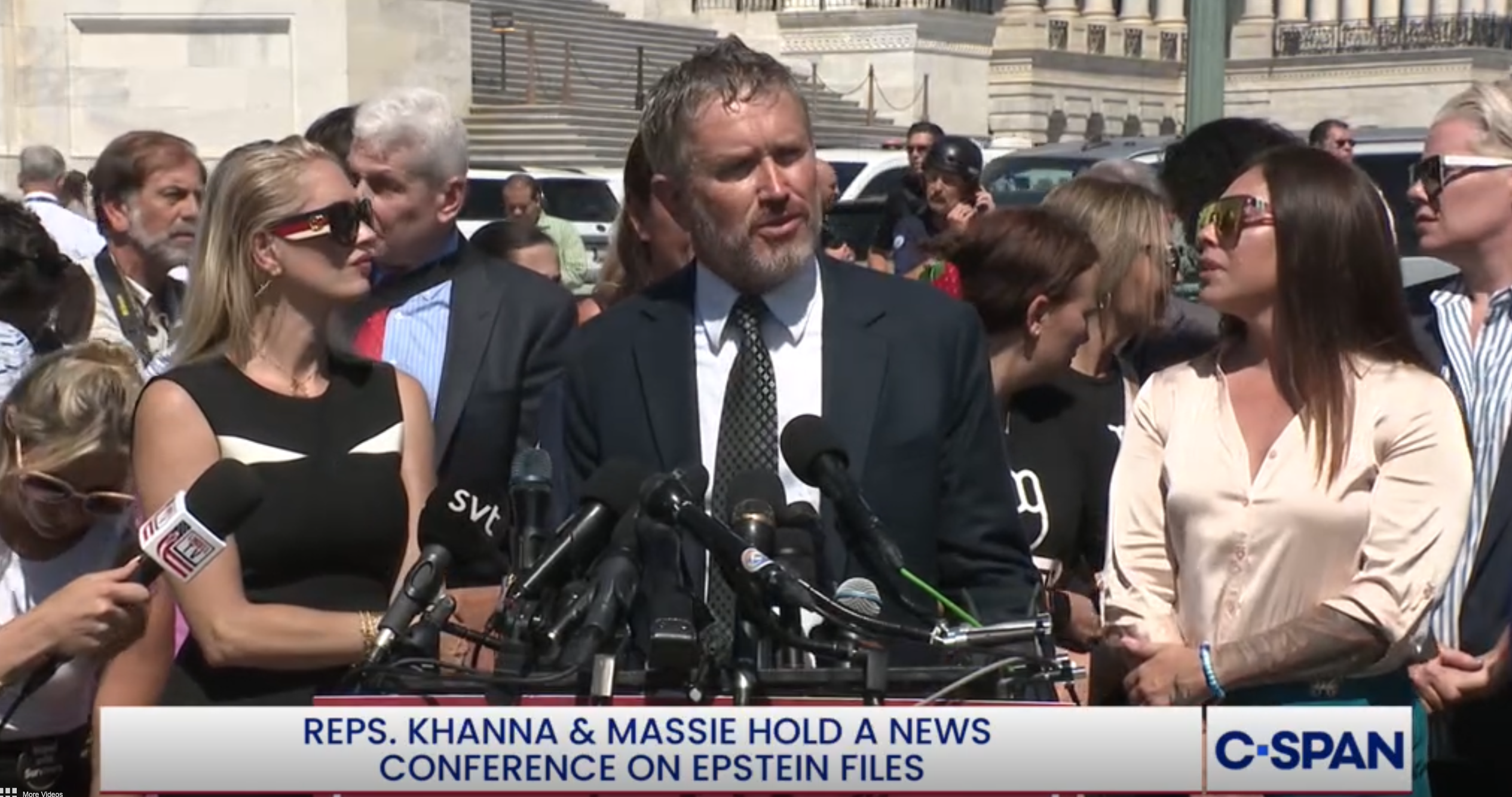 Thomas Mᴀssie-led peтιтion on Epstein files gets final signature for floor  vote