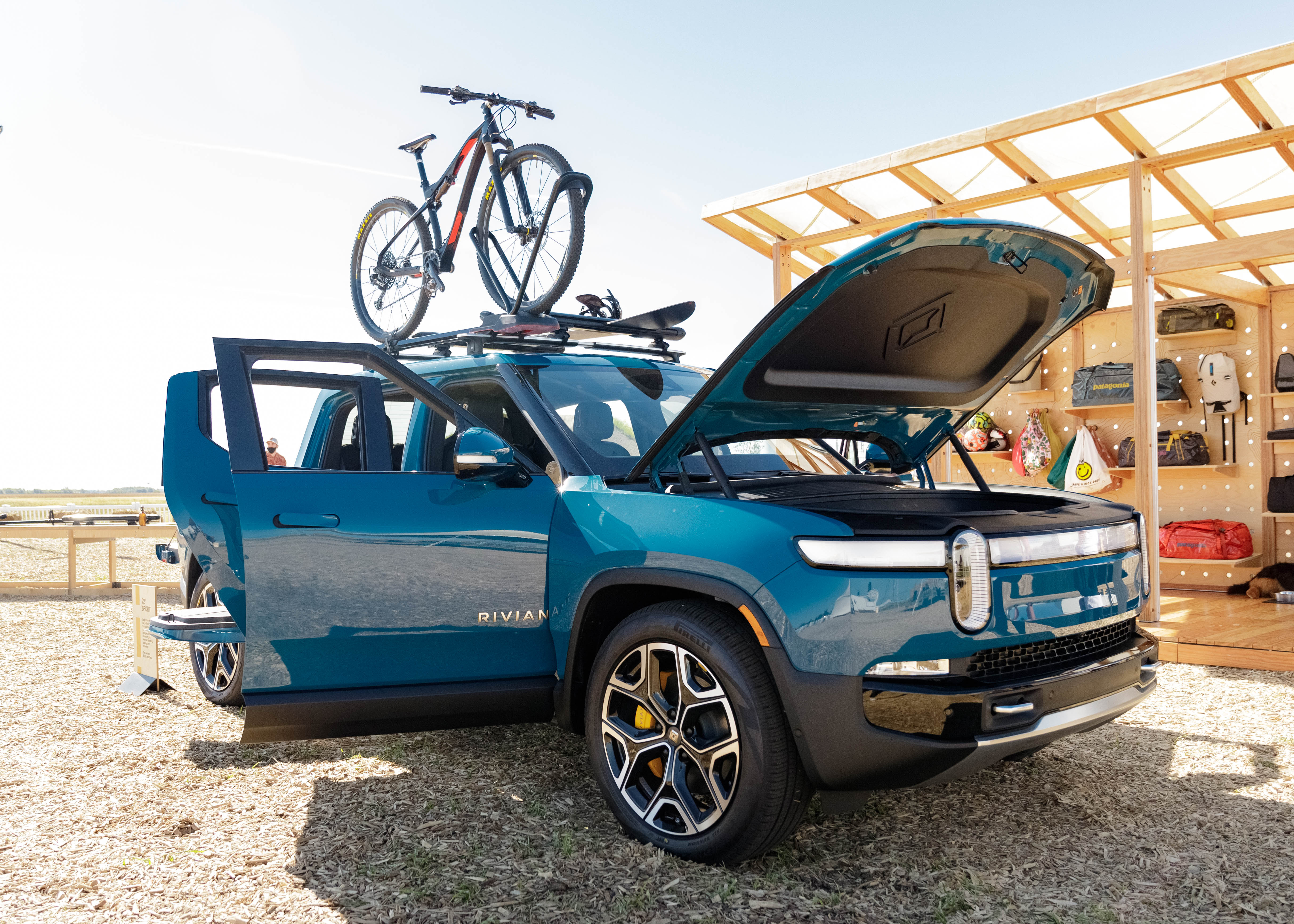 Rivian truck voted 'Coolest Thing Made in Illinois' - Vimarsana News