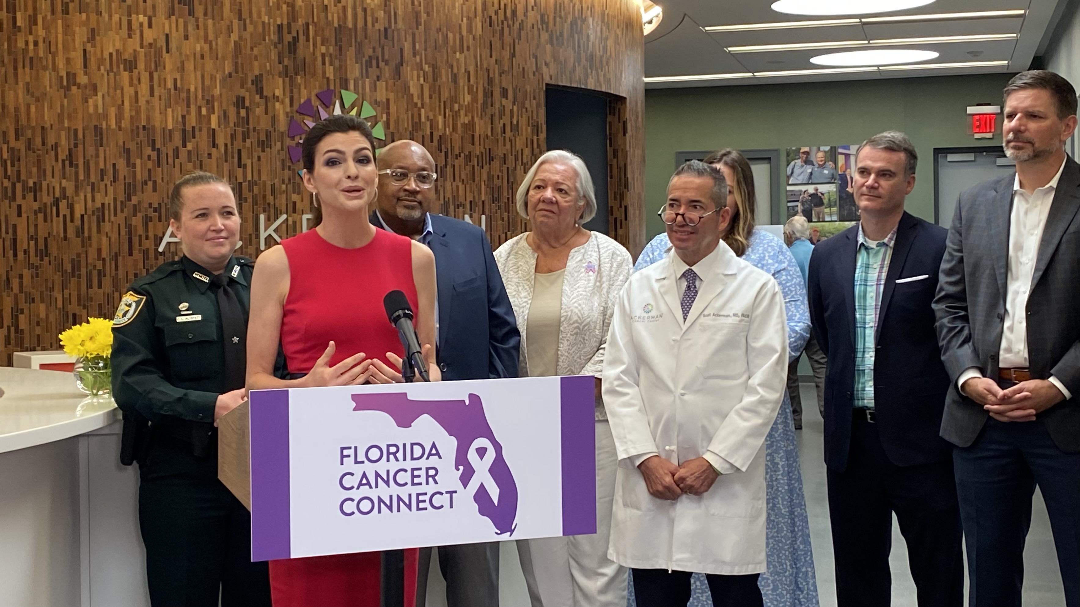 Casey DeSantis announces a statewide cancer initiative for patients and survivors - Vimarsana News