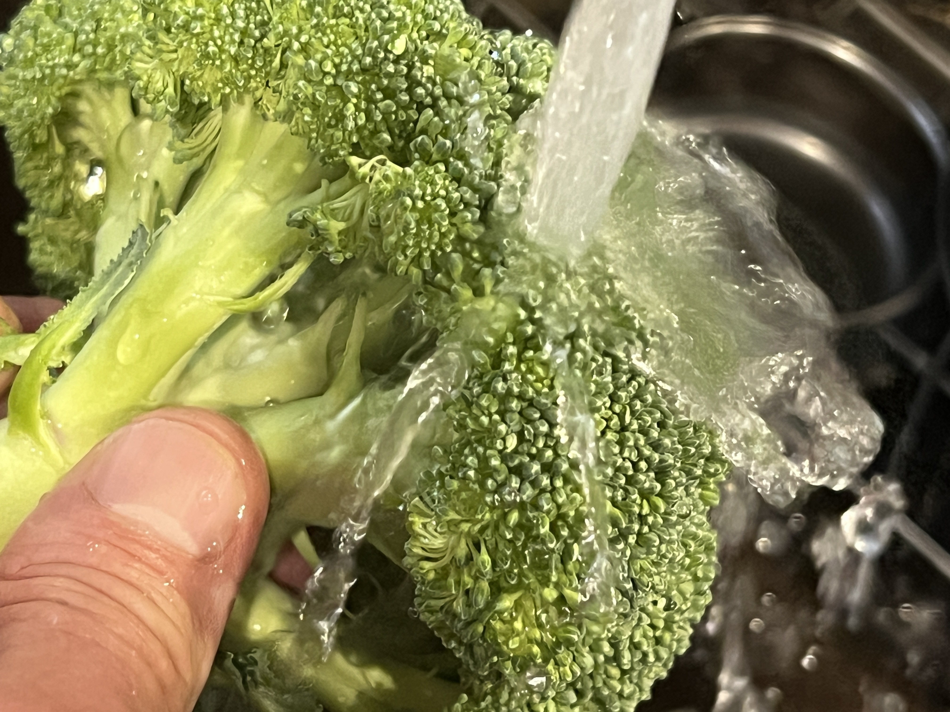 will rinsing with wate lower bac How to get rid of pesticides on your fruits and veggies | KCUR 05_Body's needs_Brain & Memory AOD-9604 6mg | Research Pack Size:2 Packs