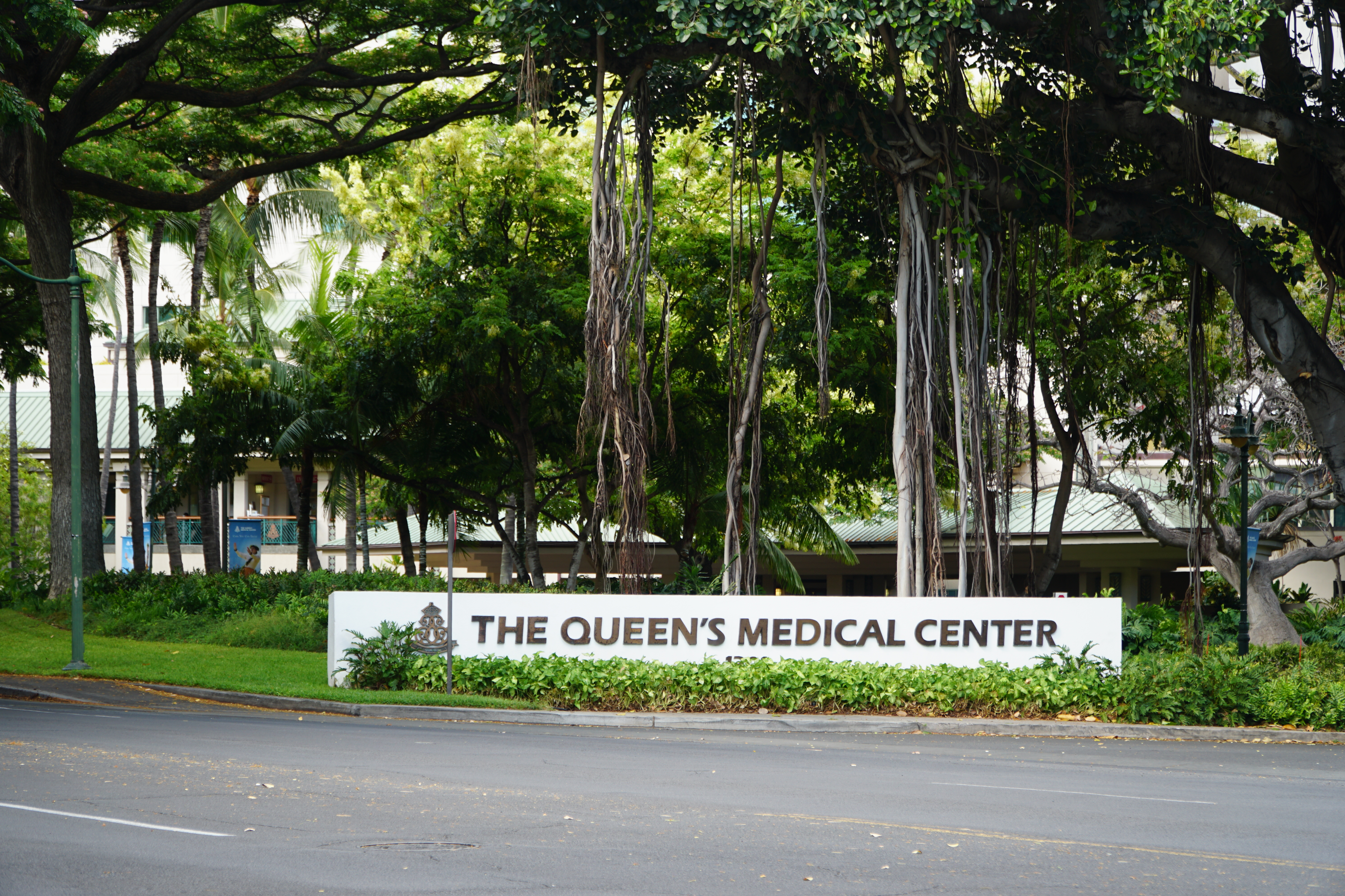 Queen's Medical Center in Honolulu is under an internal state of emergency  | Hawai'i Public Radio