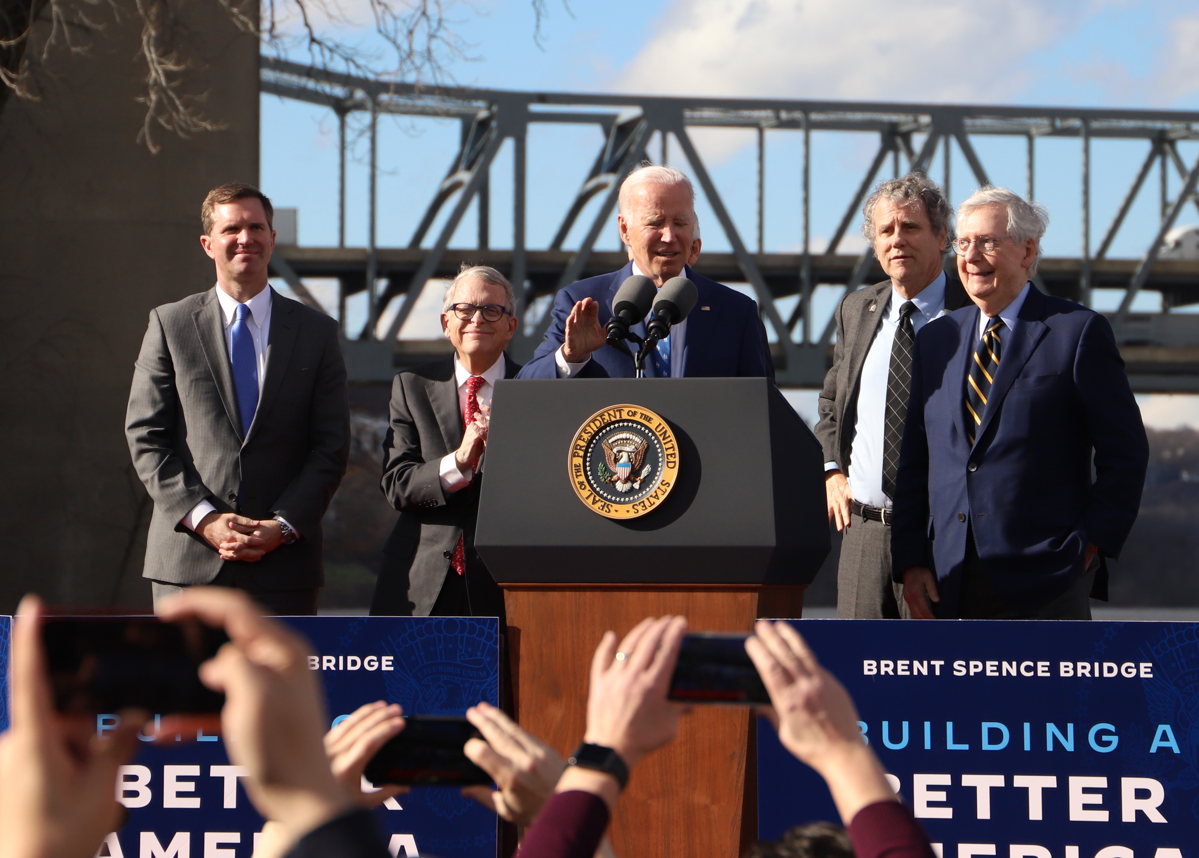'We can work together': A rare show of bipartisanship during Biden's visit to northern Ky. - Vimarsana News
