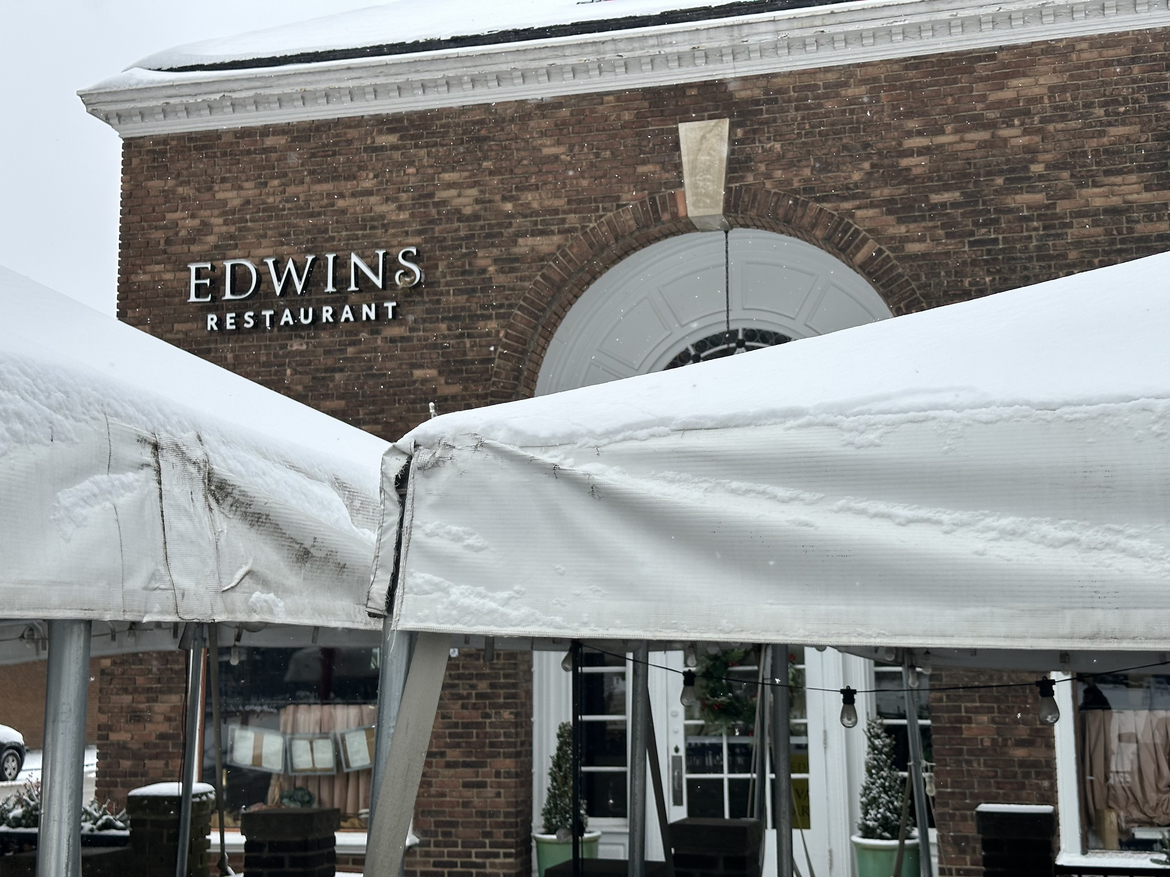EDWINS, EDWINS Too set to leave Shaker Square for former Nighttown