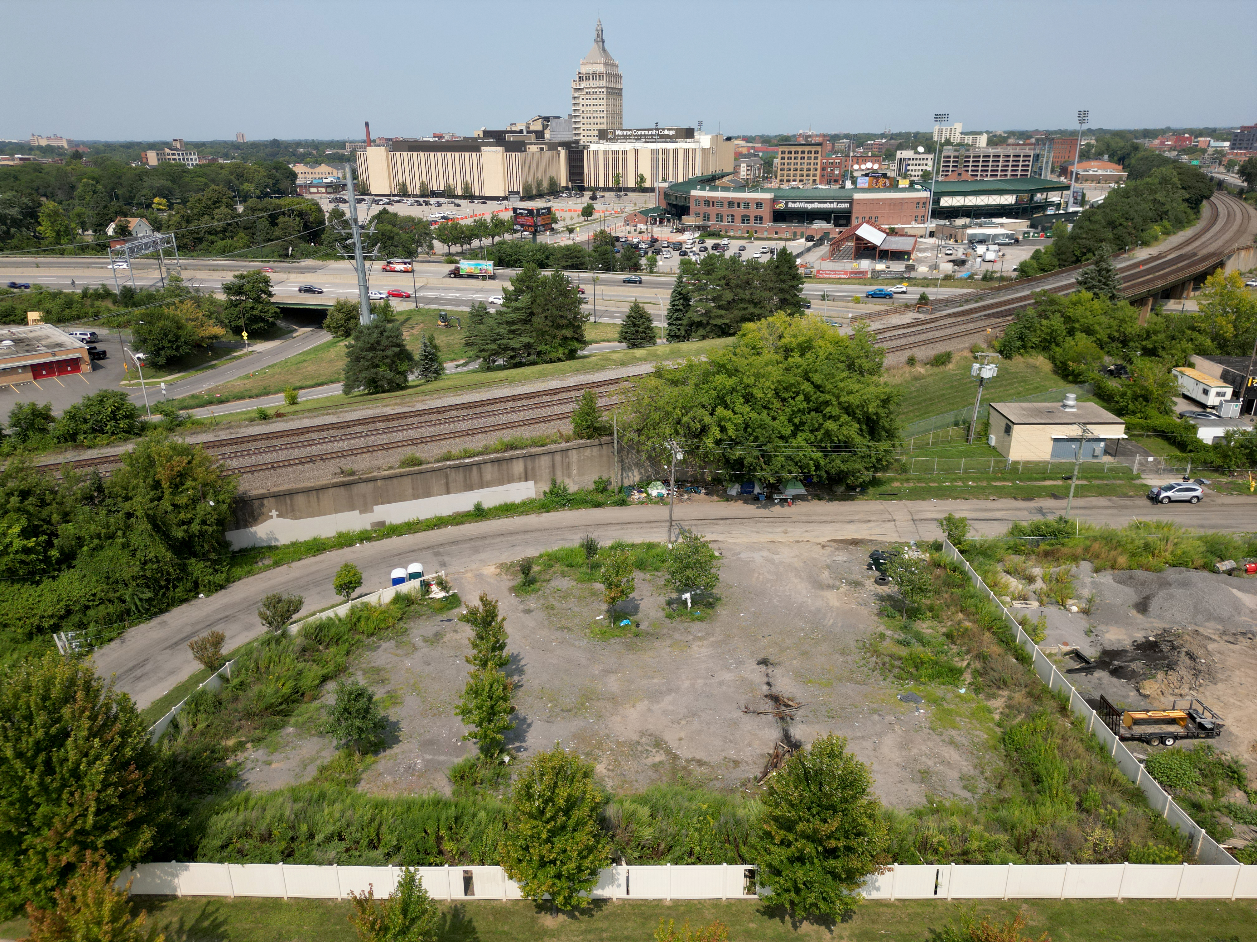 Shelters to finally get built at city's only approved homeless