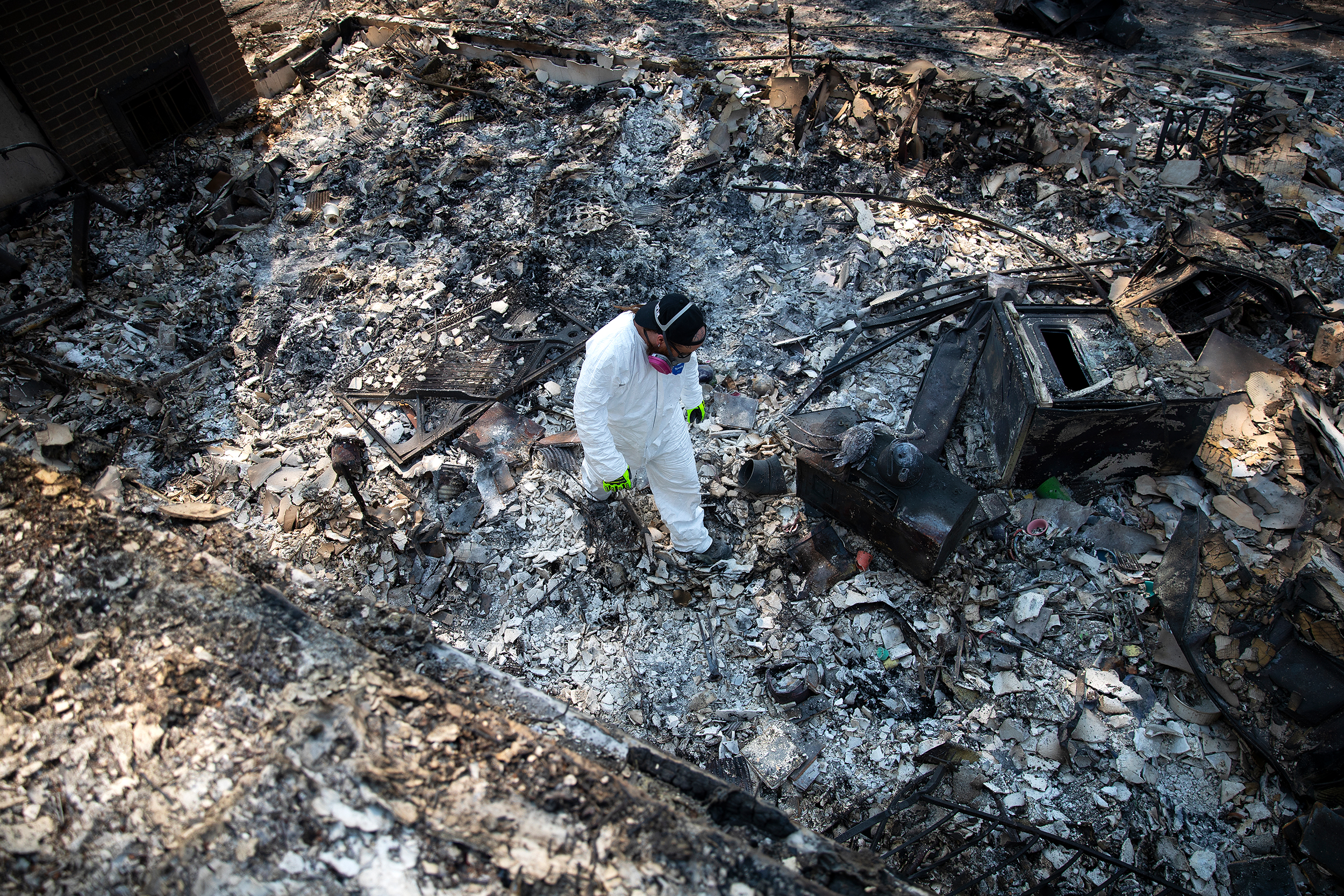'It's apocalyptic.' A look at the aftermath of catastrophic fires in Spokane