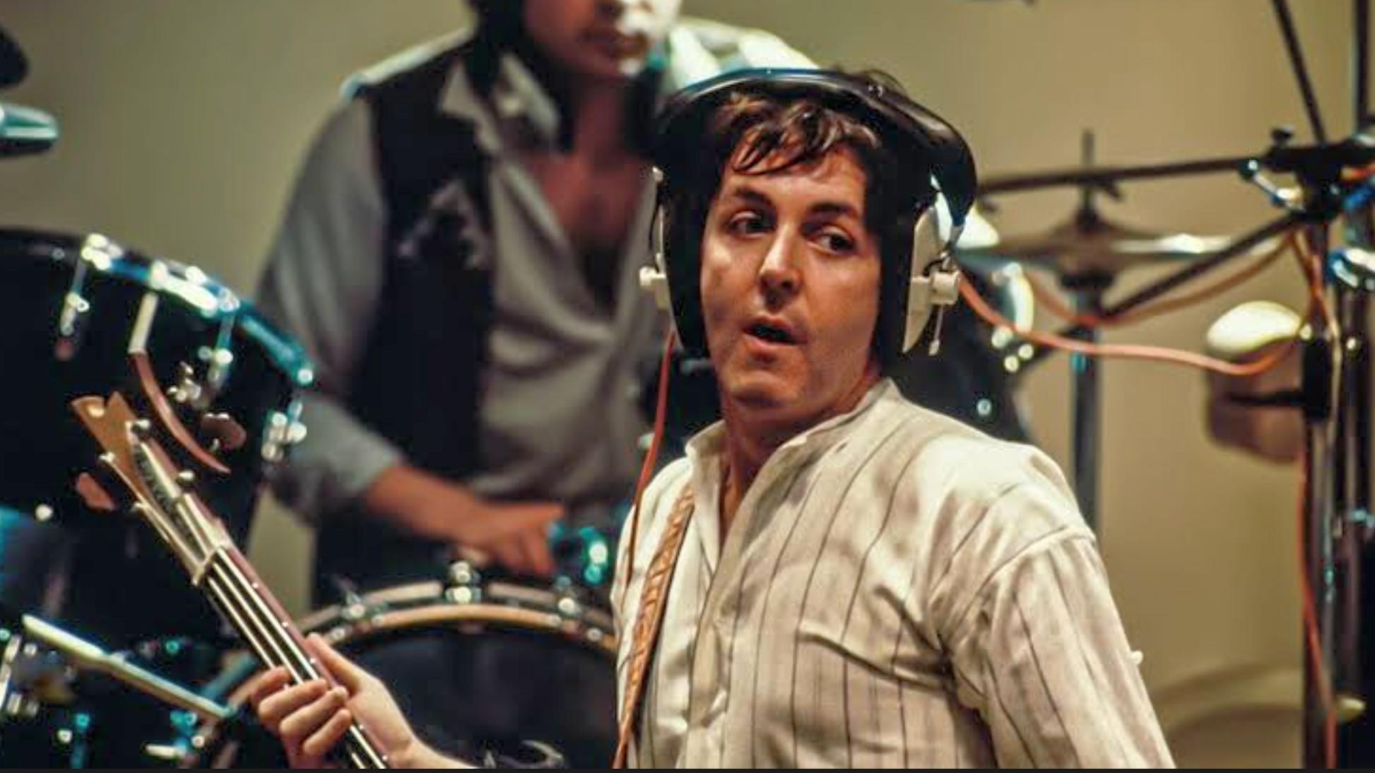 Paul McCartney Man on the Run (RARE送料込み） Amazon.com: Man On The Run (Soundtrack) [Amazon Exclusive -Color
