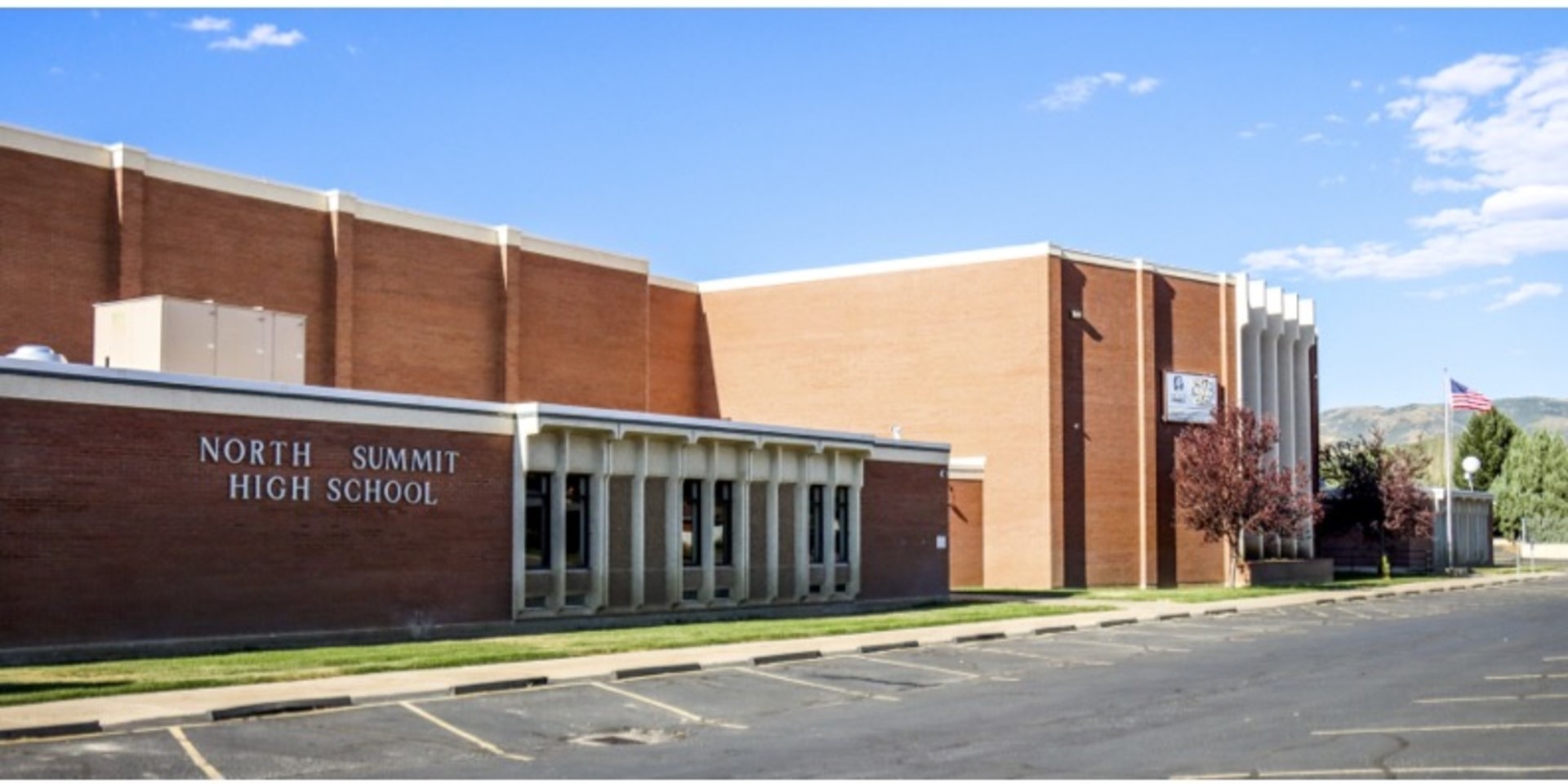 Petitioners seeking third vote on North Summit High bond submit signatures