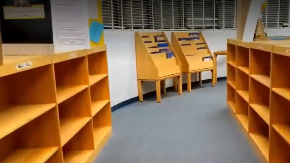 A lawsuit says Florida went too far with training that led some schools to clear bookshelves - Vimarsana News