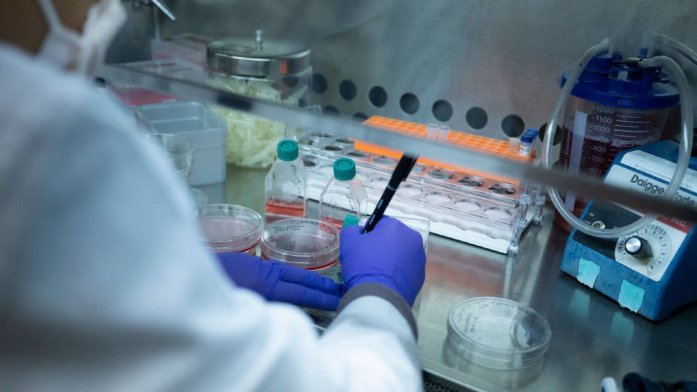 NIH proclaims new funding coverage that rattles medical researchers : Pictures NIH proclaims new funding coverage that rattles medical researchers : Pictures