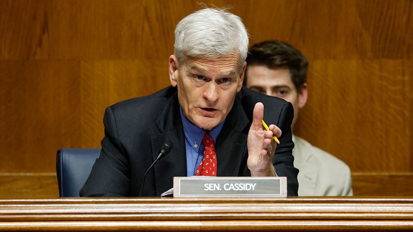 Republicans push excessive deductible plans and well being financial savings accounts : Pictures Republicans push excessive deductible plans and well being financial savings accounts : Pictures