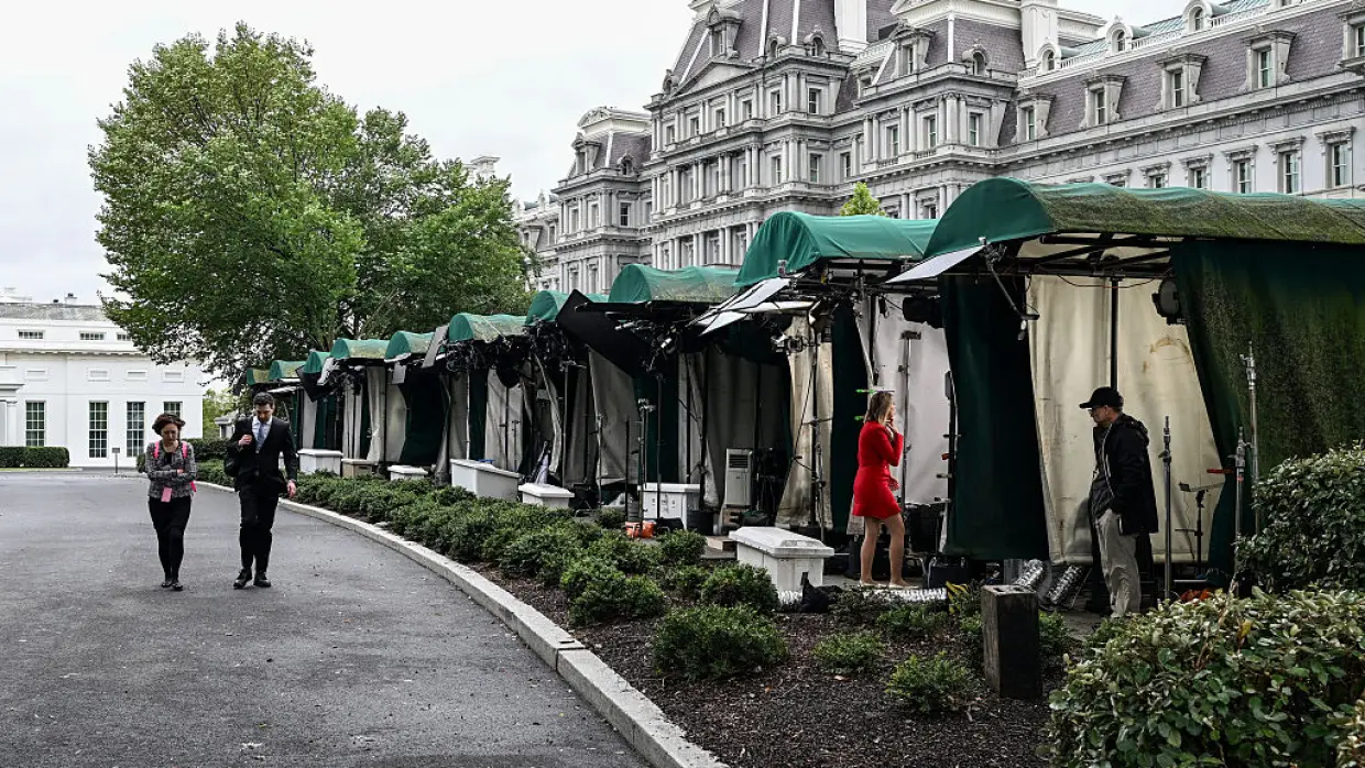 Journalists for CNN, MS NOW and Politico return to the White House upon judge's orders