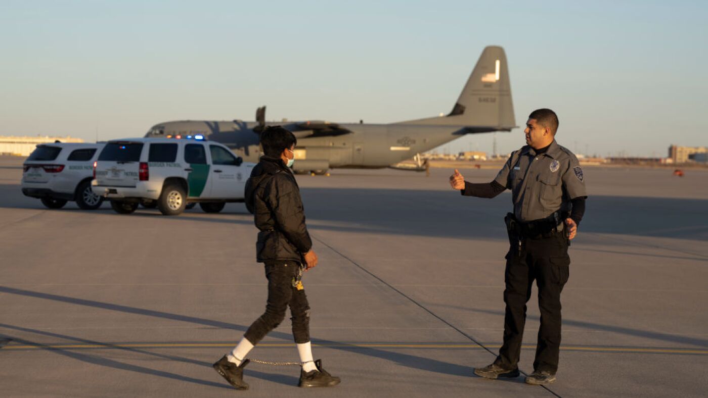 DHS memo lays out plans to detain migrants at Fort Bliss and other U.S. bases