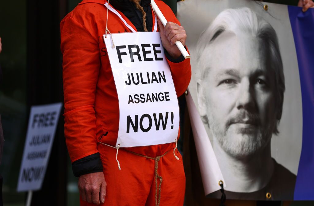 WikiLeaks founder Julian Assange strikes plea deal with the U.S.