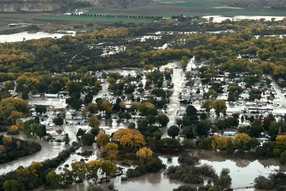 An aerial view of a flooded area in Farmington, NM.