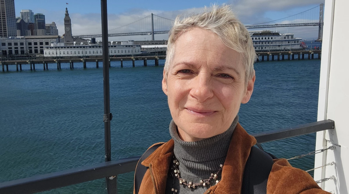 Maureen Futtner remembers a brief, meaningful conversation with a stranger during rush hour.