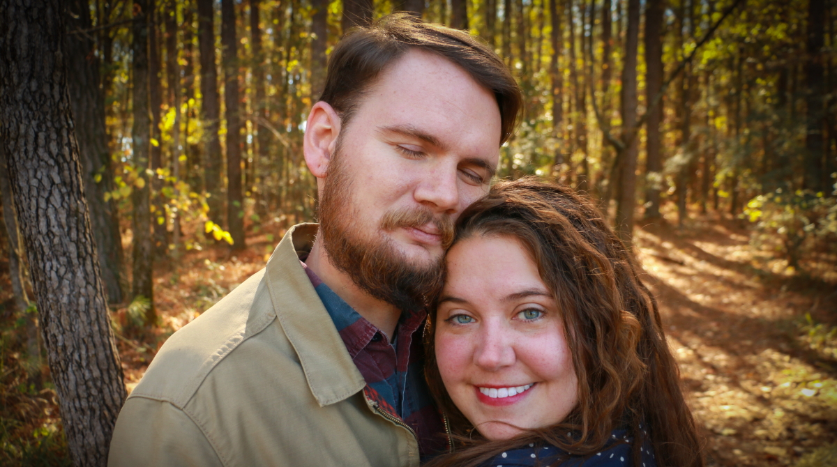Alexis Agnew (right) and her husband, Zach Agnew.