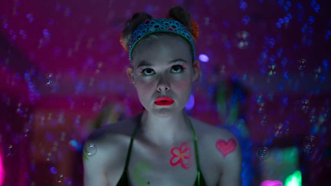 Elle Fanning as Margo in Margo's Got Money Troubles.