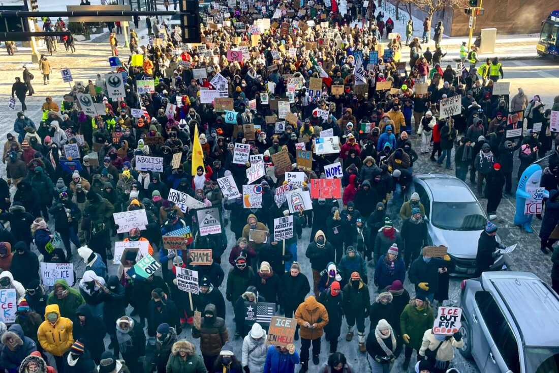 Minnesotans turn out in the frigid cold to protest Trump’s immigration crackdown Minnesotans turn out in the frigid cold to protest Trump’s immigration crackdown