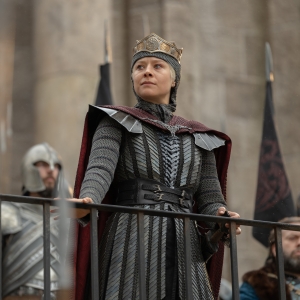 Rhaenyra (Emma D'Arcy).