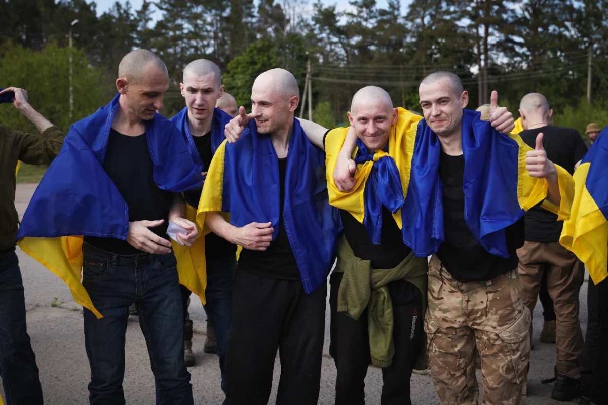Two-hundred and seventy Ukrainian military personnel and 120 civilians are returned to Ukraine after the Russian Defense Ministry announced on Friday that Moscow and Kyiv had exchanged that amount of prisoners each in the first round of a large-scale swap on Friday.