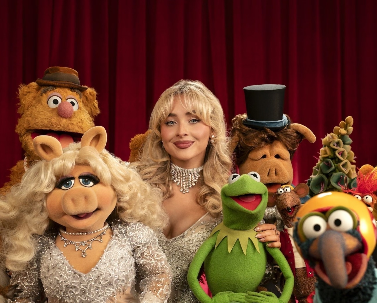 Sabrina Carpenter guest stars in the new revival of <em>The Muppet Show, </em>alongside Miss Piggy, Kermit the Frog and friends.