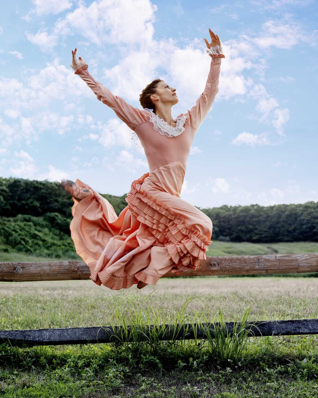 Laurel Dalley Smith as the bride in Appalachian Spring