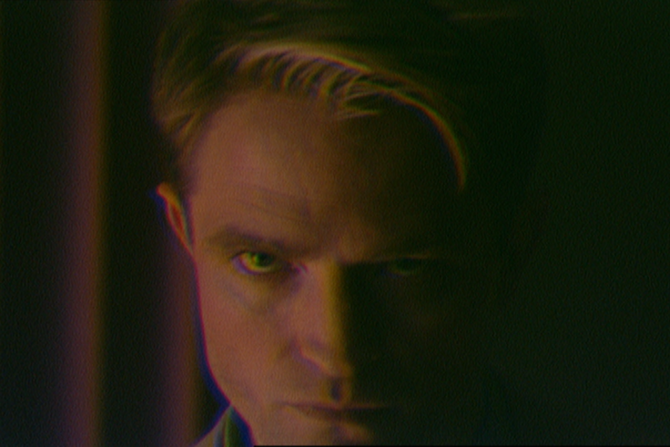 Robert Pattinson plays Chris Hansen, the host of <em>To Catch a Predator, </em>in the new movie <em>Primetime</em>.