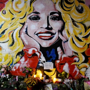 Dolly-Night-2-scaled.jpg