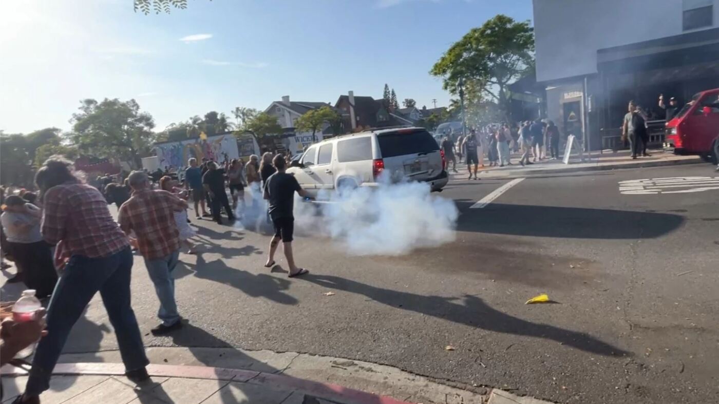 ICE and protesters clash during immigration enforcement : NPR