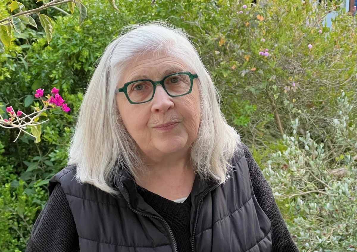 After experiencing seven years of withdrawal symptoms from Paxil, Adele Framer started an online community forum in 2011.