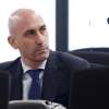 L'ex presidente della federazione calcistica spagnola, Luis Rubiales, durante il processo in un tribunale fuori Madrid all'inizio di questo mese. È stato dichiarato colpevole di violenza sessuale per il suo bacio non richiesto con la giocatrice Jenni Hermoso.