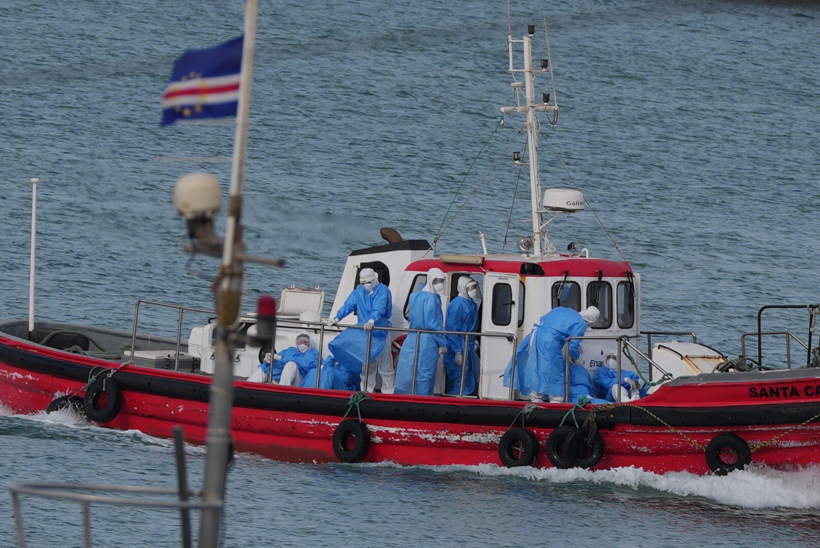 Spain readies for evacuations as a hantavirus-hit cruise ship heads for Canary Islands