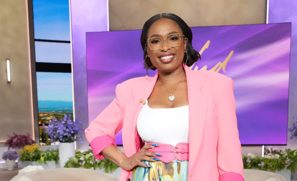 Jennifer Hudson on the set of The Jennifer Hudson Show.