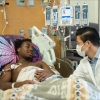 Medicaid will only pay for costly new sickle cell treatment if it works : NPR 5 As his stem cells are collected, DeShawn “DJ” Chow talks about his upcoming sickle cell gene therapy treatment with pediatric hematologist-oncologist Leo Wang at City of Hope Children’s Cancer Center on May 22, 2024.
