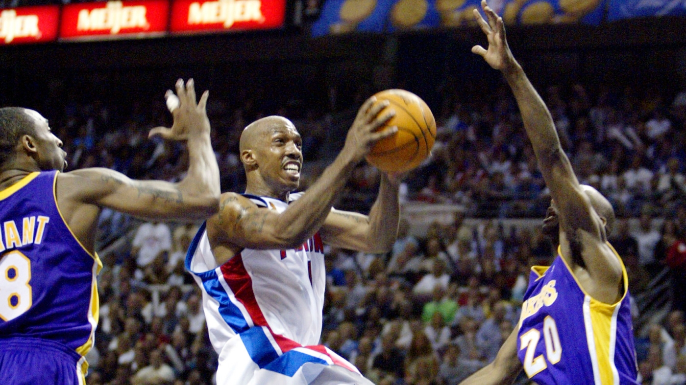 Portland Trail Blazers coach pleads not guilty in rigged poker games case