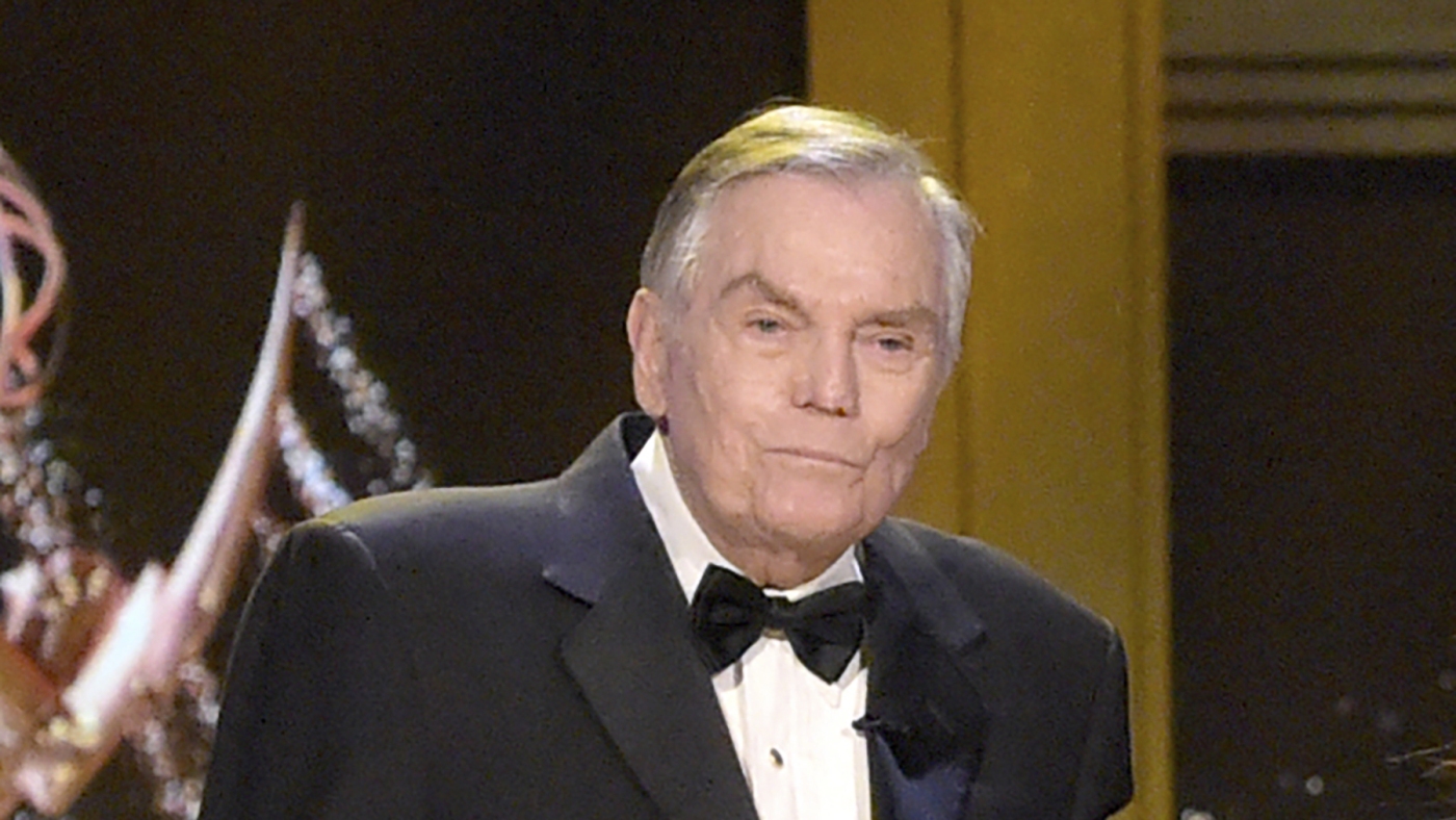 &lsquo;Hollywood Squares’ host Peter Marshall dies at 98 : NPR