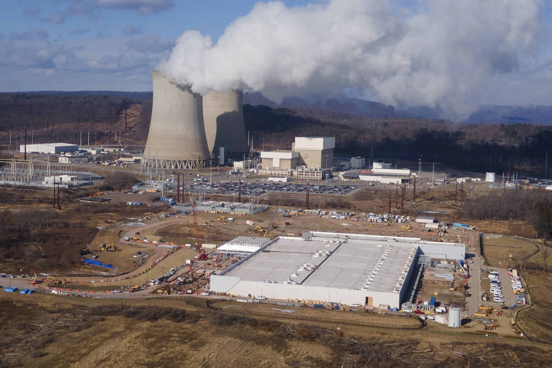Trump's rush to build nuclear reactors raises worries : NPR