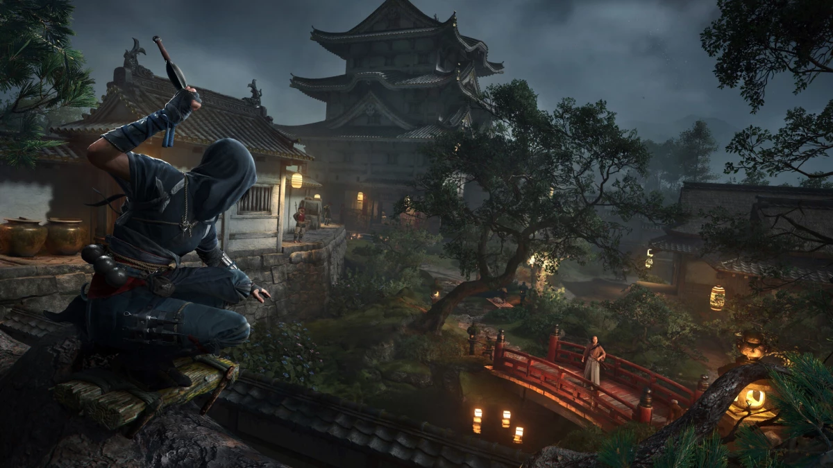 Naoe overlooks a compound in Assassin's Creed Shadows.