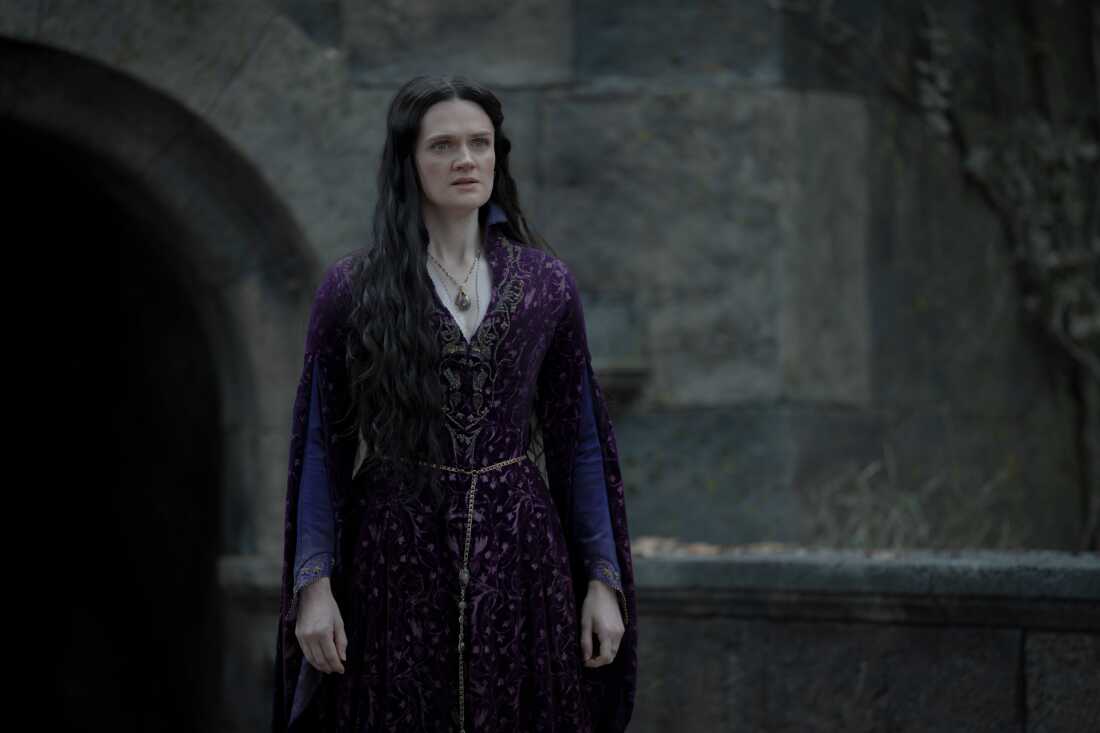 Gayle Rankin (Alys Rivers).