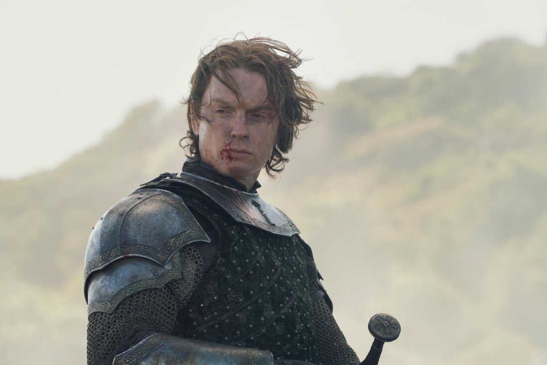 Gwayne Hightower (Freddie Fox).