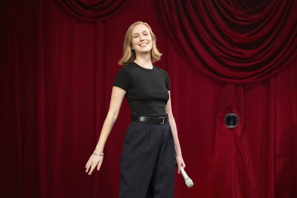 Hannah Einbinder: Everything Must Go