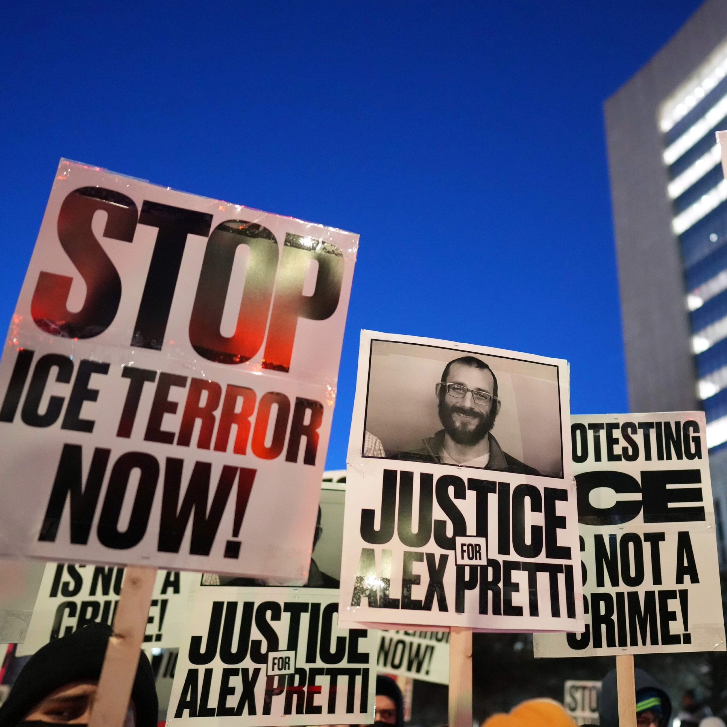 Trump's response to Pretti killing upends Second Amendment politics